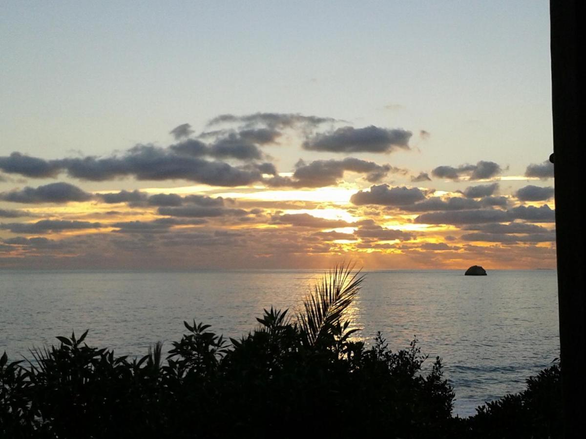 Voula Beach Lentas Luaran gambar